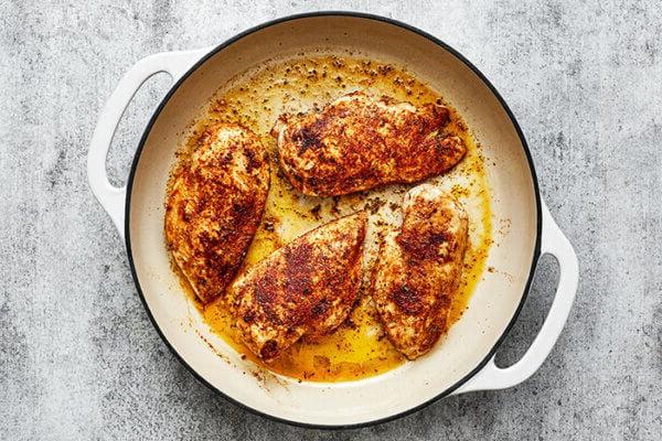 Hähnchen für Cajun Hähnchen braten