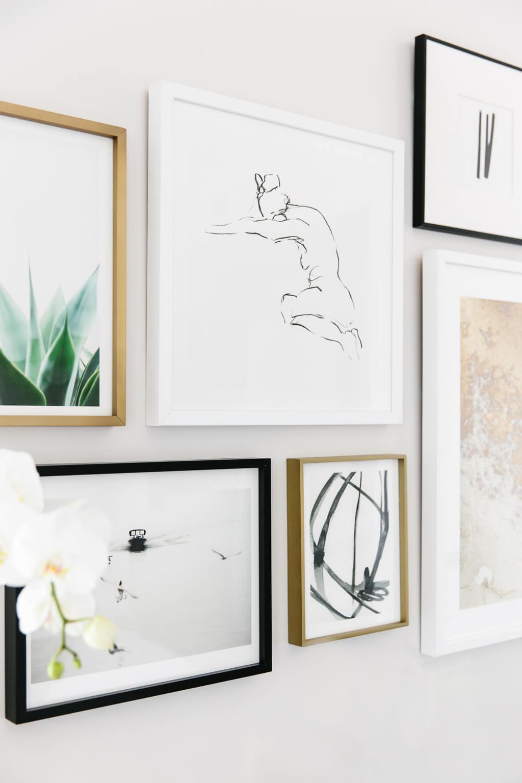 Mein modernes und minimalistisches Schlafzimmerdesign und -dekor. Mein Einrichtungsstil ist eine Mischung aus Minimalismus, Mid-Century Modern, Skandinavien und SoCal-Flair.