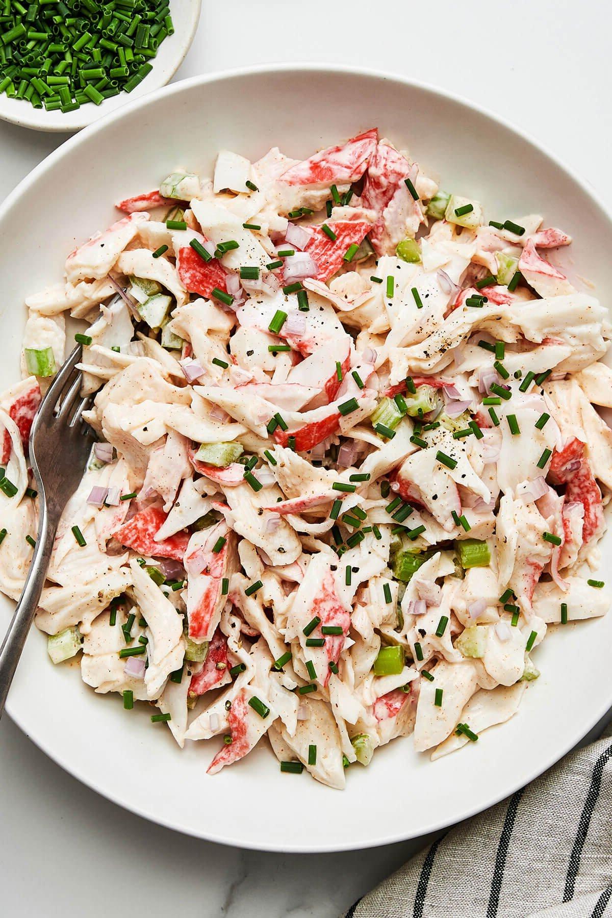 Über 30 festliche Rezepte zum 4. Juli 21 Eine Schüssel Krabbensalat