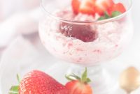 Creamy Strawberry Oat Smoothie Bowl