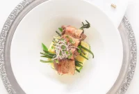 Festive Venison Steak with Mashed Potatoes and Green Beans