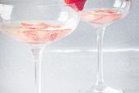 Strawberry Prosecco Fizz