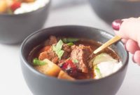 Hearty Slow Cooker Beef Goulash Soup