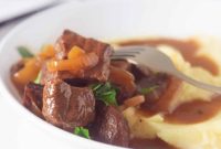 Hearty Dutch Beef and Onion Hachee