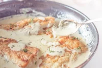 Flaky Cod with White Wine Sauce