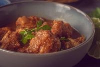 Creamy Slow Cooker Coconut Chicken Curry