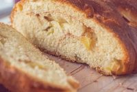 Warm Apple Cinnamon Loaf