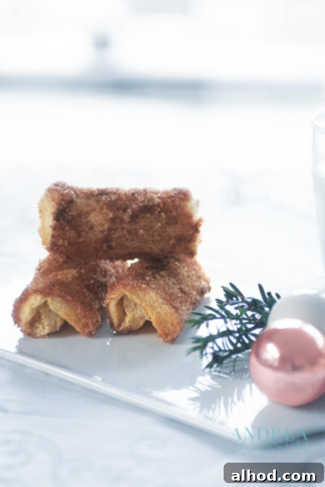 Bake These 4 Delicious Christmas Cookie Recipes 2 Kaneelrolletjes gevuld met roomkaas - cinnamon cream cheese rolls
