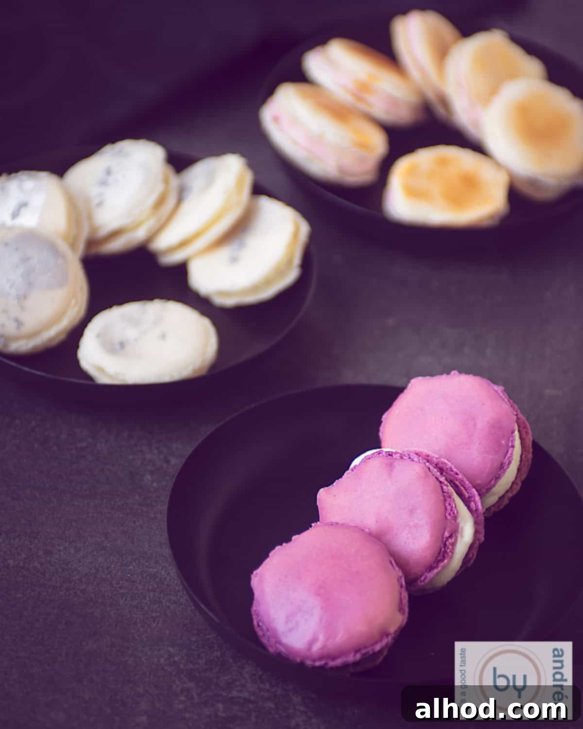 Homemade Macaron Trio: Three Delicious Flavors 2 Macarons in three different ways