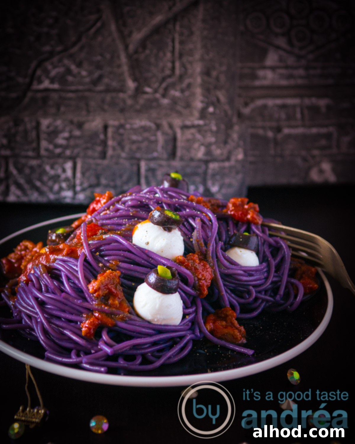 Monster Mash Spaghetti Bolognese 9 purple spaghetti bolognese with Mozarella