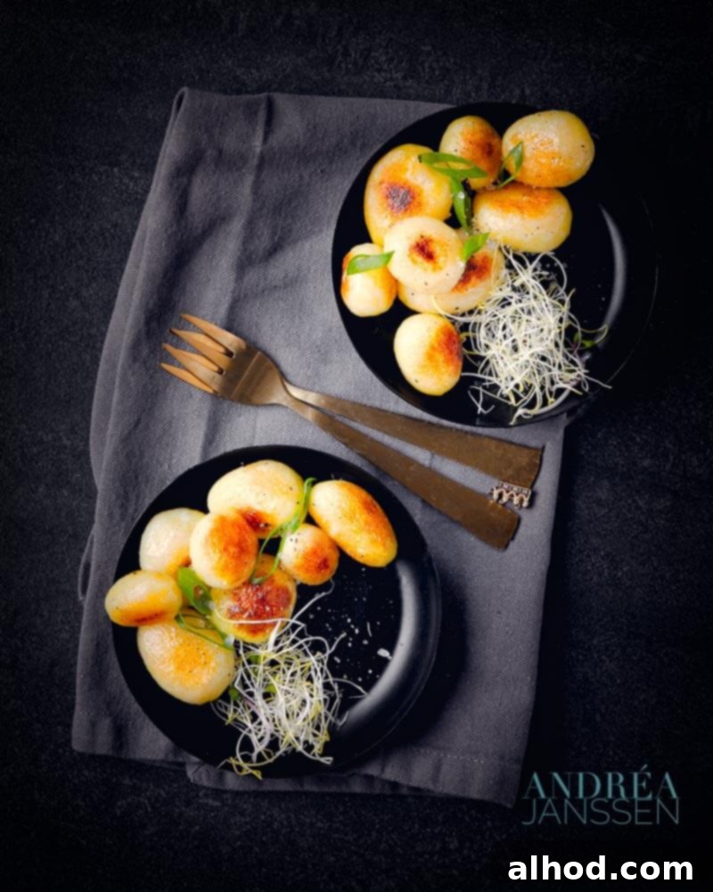 Gourmet recipe baby potatoes with Italian herbs