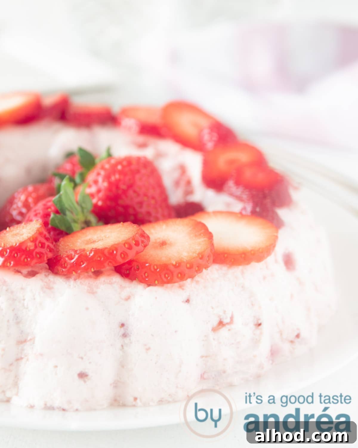 Luscious Strawberry Bavarois 5 Strawberry bavarois with fresh strawberries