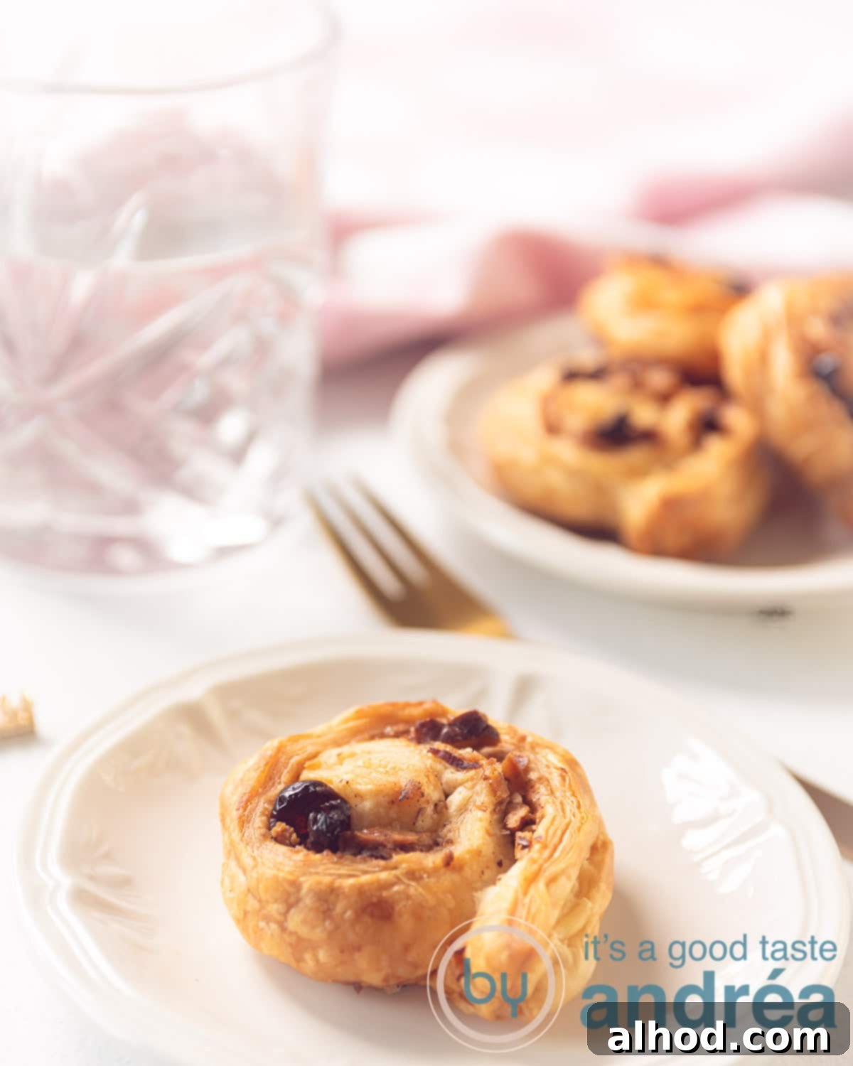 Puff pastry cinnamon rolls recipe